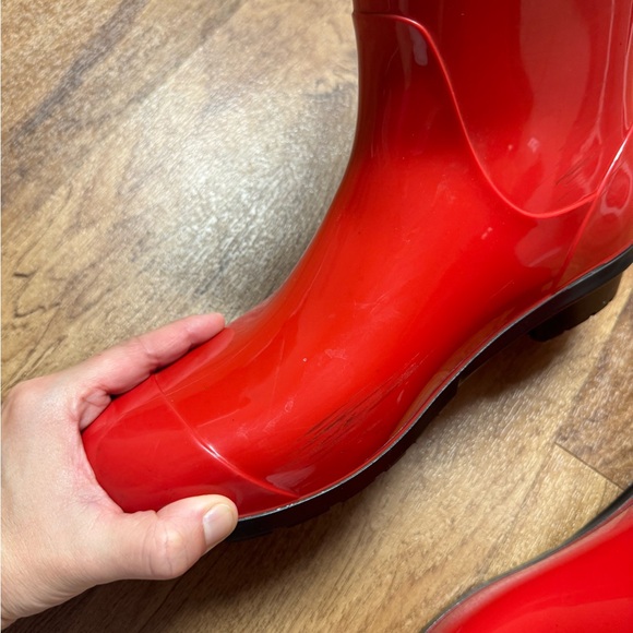 Ugg rain boots - Picture 7 of 8